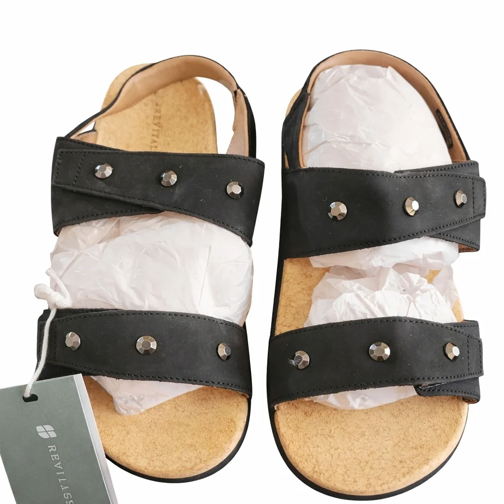 Jan - REVITALIGN Black Sandals with Textured Sole